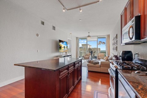 Condo in Orlando, Florida, 2 bedrooms  № 1747373 - photo 11