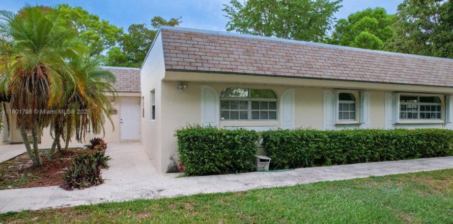 Condo in Miami, Florida, 1 bedroom  № 1689323