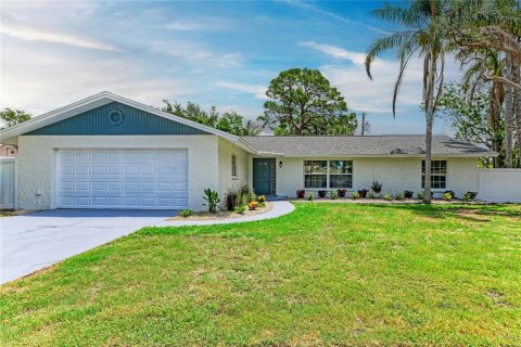 House in Bradenton, Florida 3 bedrooms, 161.28 sq.m. № 1776521 - photo 1