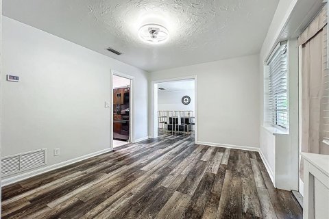 Villa ou maison à vendre à Sanford, Floride: 2 chambres, 78.04 m2 № 2310026 - photo 4