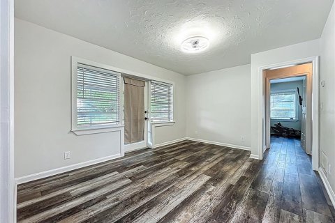 Villa ou maison à vendre à Sanford, Floride: 2 chambres, 78.04 m2 № 2310026 - photo 5