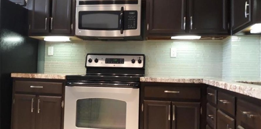 Condo à Coral Springs, Floride, 1 chambre № 2185685