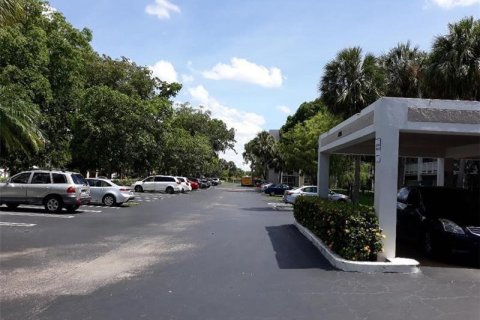 Copropriété à vendre à Coral Springs, Floride: 1 chambre, 77.57 m2 № 2185685 - photo 28