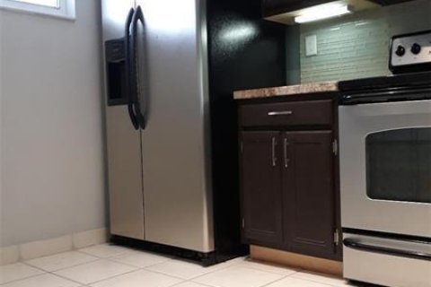 Copropriété à vendre à Coral Springs, Floride: 1 chambre, 77.57 m2 № 2185685 - photo 3