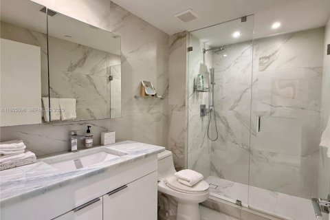 Купить кондоминиум в Майами-Бич, Флорида 1 спальня, 67.17м2, № 1984624 - фото 28