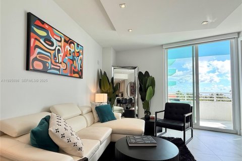 Купить кондоминиум в Майами-Бич, Флорида 1 спальня, 67.17м2, № 1984624 - фото 21