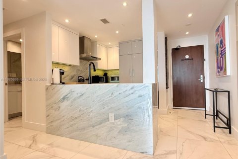 Купить кондоминиум в Майами-Бич, Флорида 1 спальня, 67.17м2, № 1984624 - фото 15