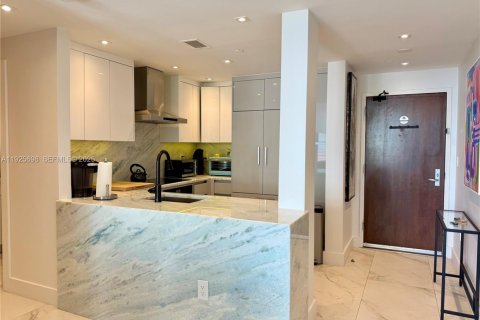 Купить кондоминиум в Майами-Бич, Флорида 1 спальня, 67.17м2, № 1984624 - фото 14