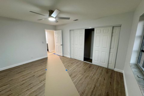 Condo in St. Lucie, Florida, 2 bedrooms № 2246266 - photo 15