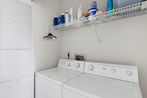Condominio en venta en Vero Beach, Florida, 3 dormitorios, 198.44 m2 № 1775253 - foto 13