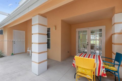 Condominio en venta en Vero Beach, Florida, 3 dormitorios, 198.44 m2 № 1775253 - foto 19