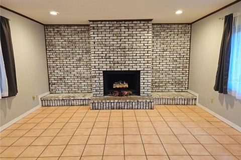 House in Auburndale, Florida 3 bedrooms, 189.8 sq.m. № 2108658 - photo 4
