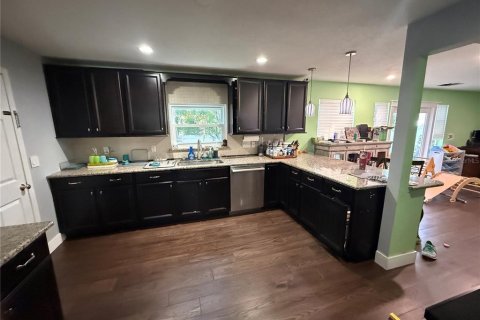 Villa ou maison à vendre à Tampa, Floride: 3 chambres, 221.48 m2 № 2419148 - photo 23