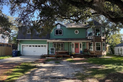 Villa ou maison à Tampa, Floride 3 chambres, 221.48 m2 № 2419148