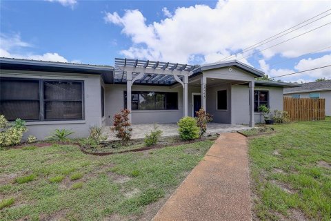 Villa ou maison à vendre à Sarasota, Floride: 4 chambres, 236.99 m2 № 2314923 - photo 3