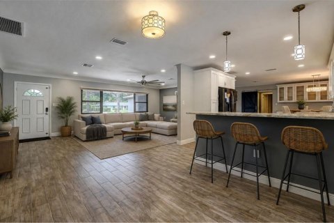 Villa ou maison à vendre à Sarasota, Floride: 4 chambres, 236.99 m2 № 2314923 - photo 13