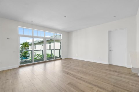 Condo in Palm Beach Shores, Florida, 2 bedrooms  № 2190931 - photo 15