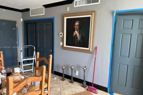 Condo in Hollywood, Florida, 2 bedrooms  № 2057281 - photo 11