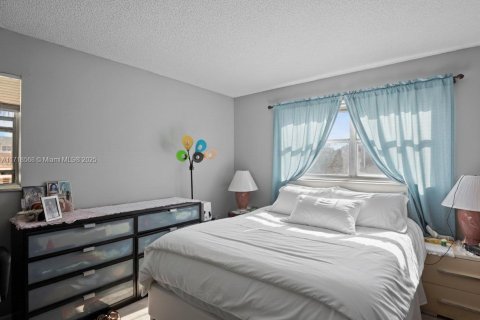 Купить кондоминиум в Санрайз, Флорида 2 спальни, 78.97м2, № 2088555 - фото 21