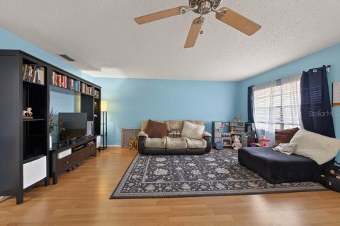 Condo in Largo, Florida, 2 bedrooms № 2117998 - photo 7