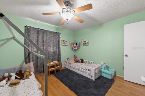 Condo in Largo, Florida, 2 bedrooms № 2117998 - photo 26