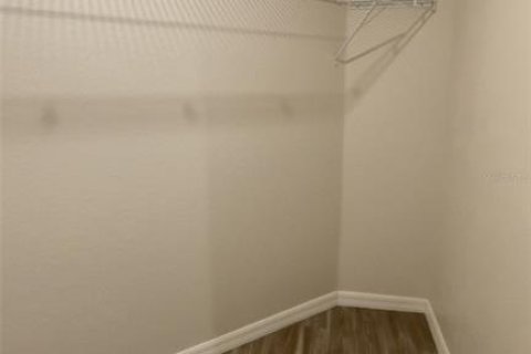 Apartamento en alquiler en Port Charlotte, Florida, 2 dormitorios, 97.73 m2 № 1885034 - foto 19