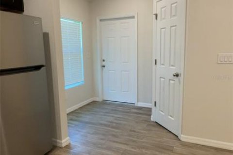 Apartamento en alquiler en Port Charlotte, Florida, 2 dormitorios, 97.73 m2 № 1885034 - foto 8