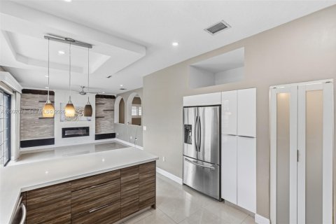 Villa ou maison à vendre à Pembroke Pines, Floride: 4 chambres, 225.57 m2 № 2395518 - photo 26