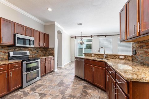 House in Winter Garden, Florida 6 bedrooms, 435.34 sq.m. № 1849853 - photo 11