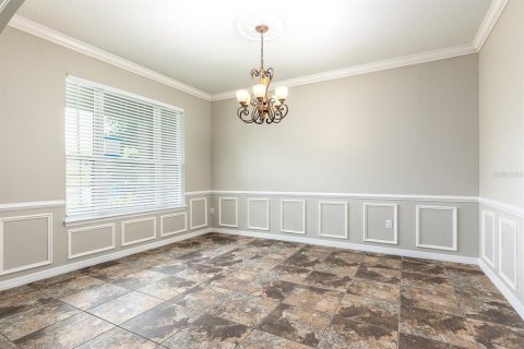 House in Winter Garden, Florida 6 bedrooms, 435.34 sq.m. № 1849853 - photo 8