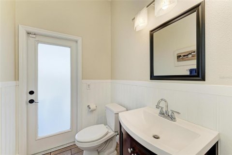 House in Bradenton, Florida 4 bedrooms, 322.09 sq.m. № 1683040 - photo 25