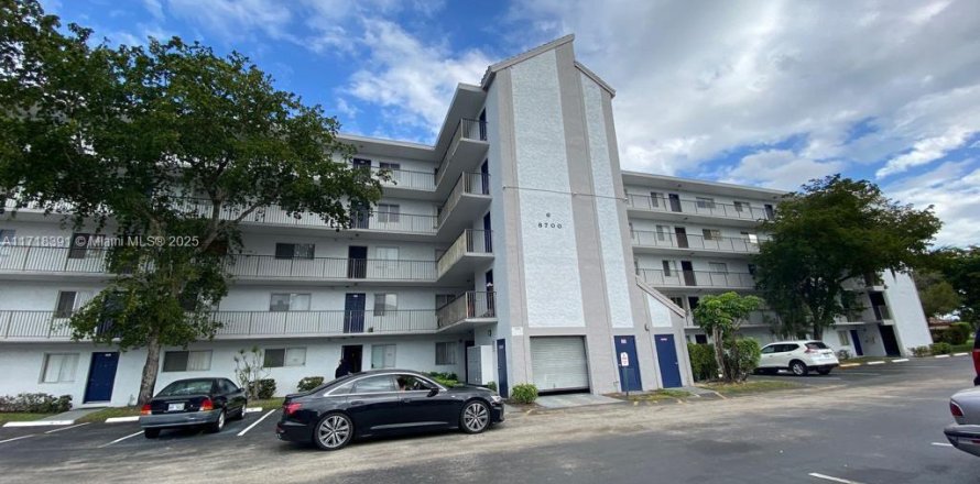 Condo in Miramar, Florida, 2 bedrooms № 1984926