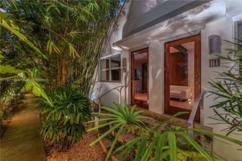 Apartamento en alquiler en Miami Beach, Florida, 1 dormitorio, 85.66 m2 № 1953419 - foto 21