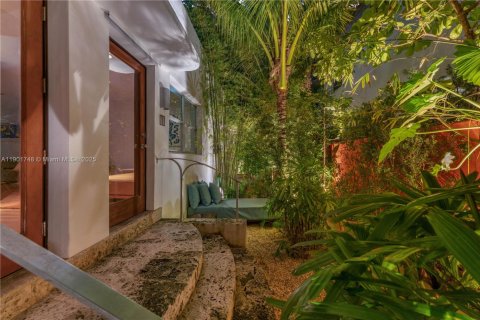 Apartamento en alquiler en Miami Beach, Florida, 1 dormitorio, 85.66 m2 № 1953419 - foto 25