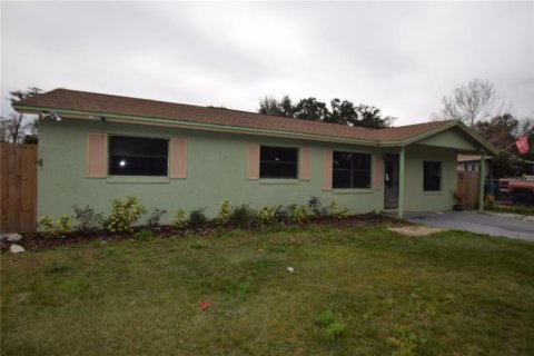 Casa en alquiler en Orlando, Florida, 3 dormitorios, 106.19 m2 № 2103636 - foto 2