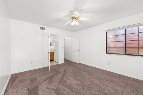 Adosado en venta en Gainesville, Florida, 3 dormitorios, 127.28 m2 № 2223472 - foto 16