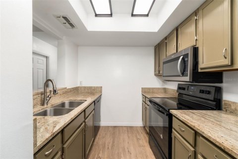 Adosado en venta en Gainesville, Florida, 3 dormitorios, 127.28 m2 № 2223472 - foto 13