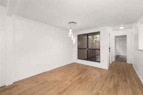 Adosado en venta en Gainesville, Florida, 3 dormitorios, 127.28 m2 № 2223472 - foto 10
