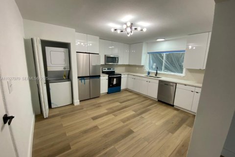 Снять в аренду виллу или дом в Уинтер-Хейвен, Флорида 3 спальни, 128.21м2, № 1988172 - фото 30