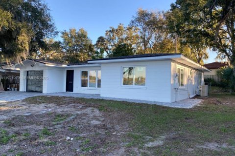 Снять в аренду виллу или дом в Уинтер-Хейвен, Флорида 3 спальни, 128.21м2, № 1988172 - фото 28