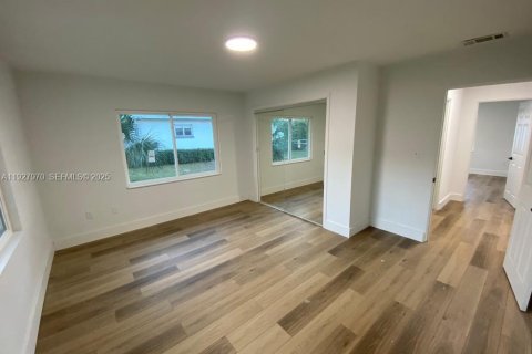 Снять в аренду виллу или дом в Уинтер-Хейвен, Флорида 3 спальни, 128.21м2, № 1988172 - фото 17