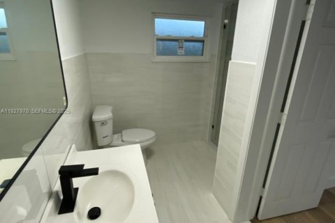 Снять в аренду виллу или дом в Уинтер-Хейвен, Флорида 3 спальни, 128.21м2, № 1988172 - фото 19