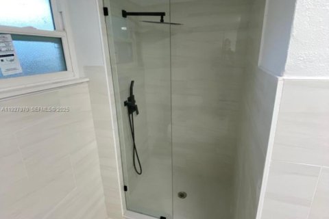 Снять в аренду виллу или дом в Уинтер-Хейвен, Флорида 3 спальни, 128.21м2, № 1988172 - фото 20