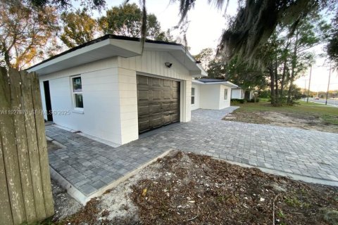 Снять в аренду виллу или дом в Уинтер-Хейвен, Флорида 3 спальни, 128.21м2, № 1988172 - фото 22