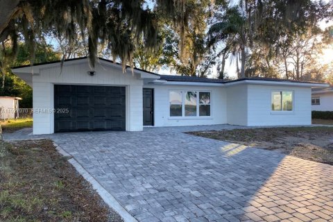 Снять в аренду виллу или дом в Уинтер-Хейвен, Флорида 3 спальни, 128.21м2, № 1988172 - фото 23