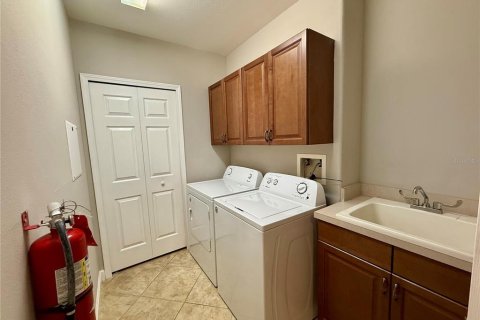 Condominio en alquiler en Orlando, Florida, 2 dormitorios, 169.45 m2 № 1899656 - foto 30
