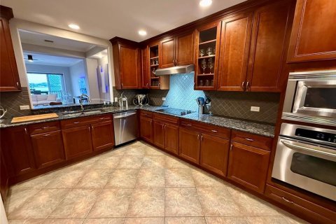 Condominio en alquiler en Orlando, Florida, 2 dormitorios, 169.45 m2 № 1899656 - foto 13