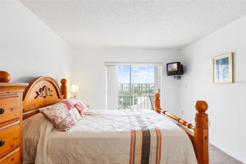 Condo in Bradenton, Florida, 2 bedrooms  № 2142353 - photo 26