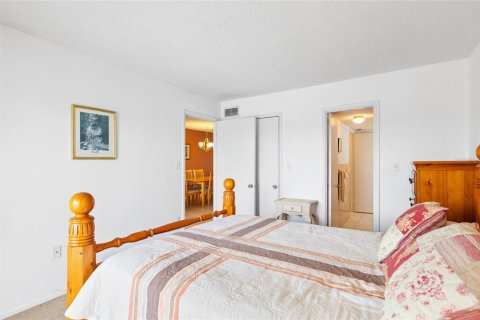 Condo in Bradenton, Florida, 2 bedrooms  № 2142353 - photo 25