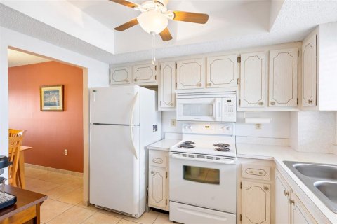 Condo in Bradenton, Florida, 2 bedrooms  № 2142353 - photo 6